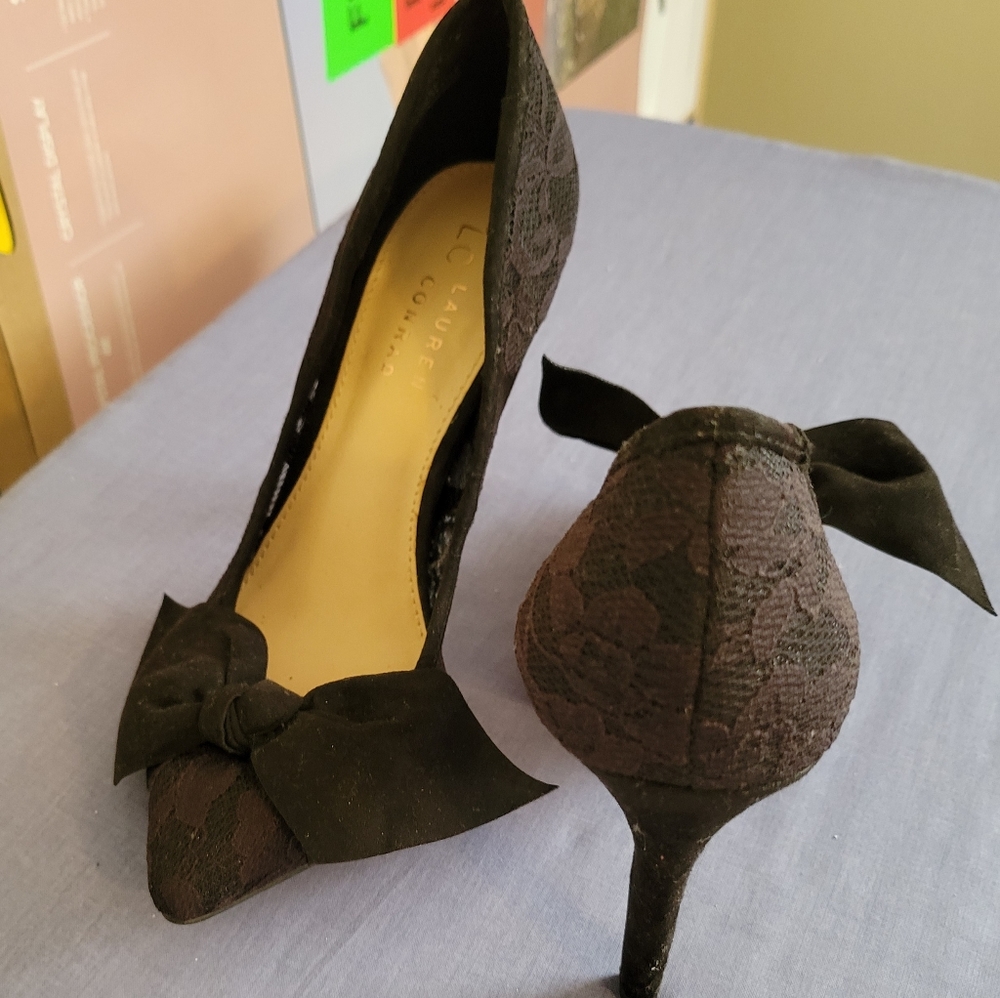 Lauren Conrad pumps